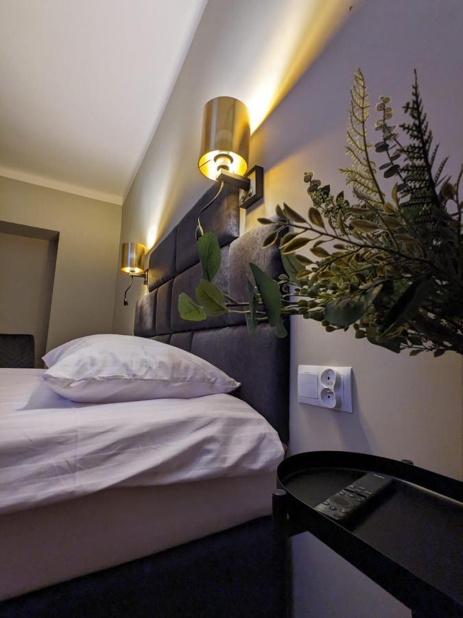 Spacious Two-Bedroom Apartment In The City Center Krakkó Kültér fotó