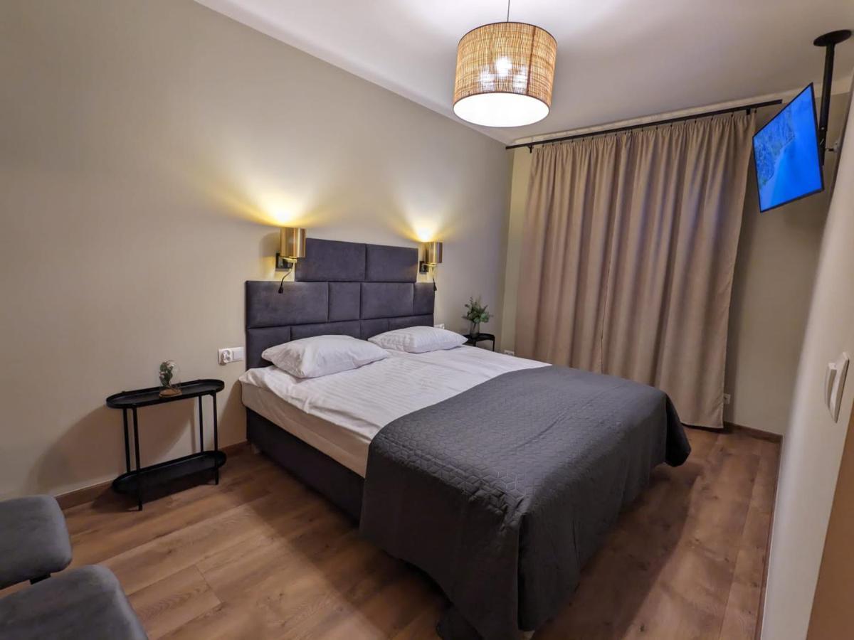 Spacious Two-Bedroom Apartment In The City Center Krakkó Kültér fotó